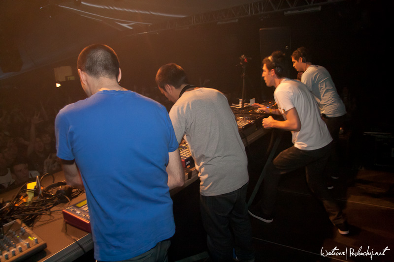LET IT ROLL - Pátek 25. 2. 2011